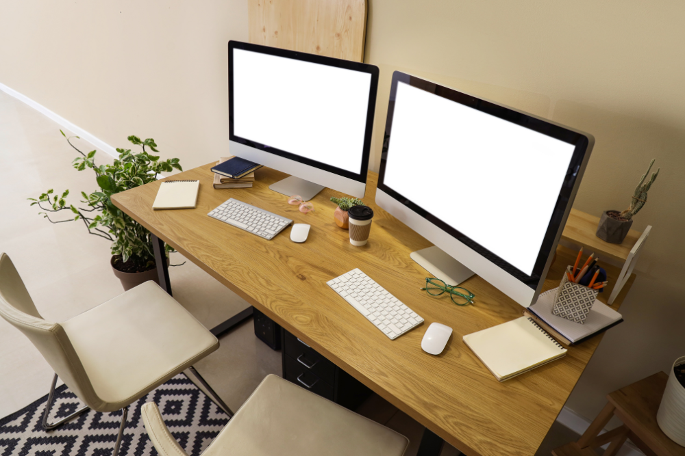 Private Office vs Coworking Desk Which Fits Your Growing Team